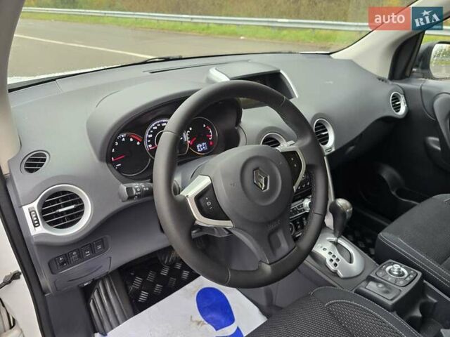 Белый Рено Колеос, объемом двигателя 2 л и пробегом 218 тыс. км за 10999 $, фото 13 на Automoto.ua