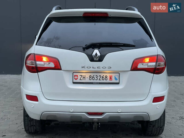 Белый Рено Колеос, объемом двигателя 2 л и пробегом 131 тыс. км за 13800 $, фото 10 на Automoto.ua