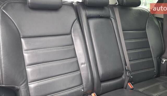 Белый Рено Колеос, объемом двигателя 2 л и пробегом 182 тыс. км за 13300 $, фото 86 на Automoto.ua