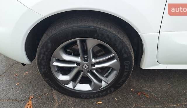 Белый Рено Колеос, объемом двигателя 2 л и пробегом 182 тыс. км за 13300 $, фото 46 на Automoto.ua