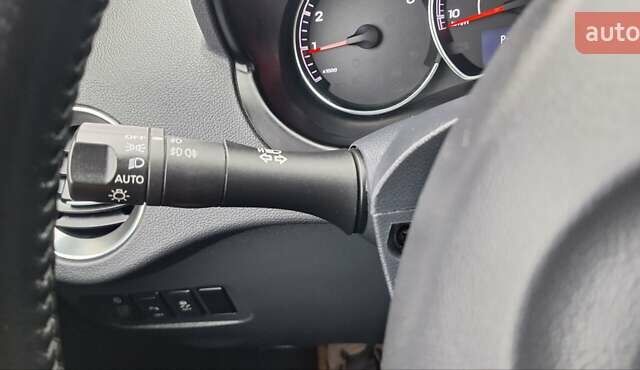 Белый Рено Колеос, объемом двигателя 2 л и пробегом 182 тыс. км за 13300 $, фото 123 на Automoto.ua