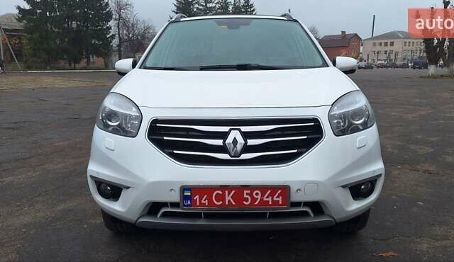 Белый Рено Колеос, объемом двигателя 2 л и пробегом 182 тыс. км за 13300 $, фото 4 на Automoto.ua