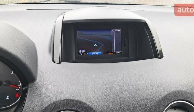 Белый Рено Колеос, объемом двигателя 2 л и пробегом 182 тыс. км за 13300 $, фото 121 на Automoto.ua