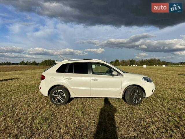 Белый Рено Колеос, объемом двигателя 2 л и пробегом 268 тыс. км за 6606 $, фото 1 на Automoto.ua