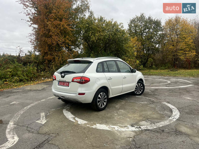 Рено Колеос 2013 в Конотопе на Automoto.ua Белый Рено Колеос, объемом двигателя 2 л и пробегом 254 тыс. км за 11700 $, фото 3 на Automoto.ua