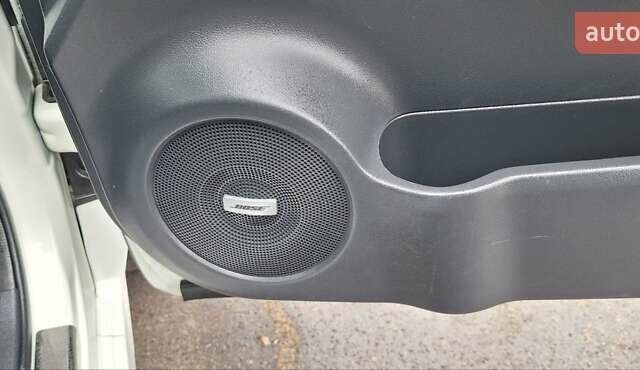 Белый Рено Колеос, объемом двигателя 2 л и пробегом 182 тыс. км за 13300 $, фото 133 на Automoto.ua