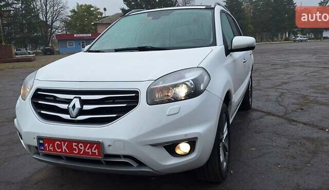 Белый Рено Колеос, объемом двигателя 2 л и пробегом 182 тыс. км за 13300 $, фото 96 на Automoto.ua