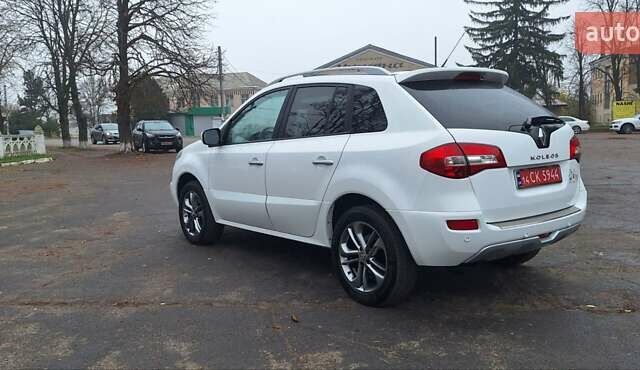 Белый Рено Колеос, объемом двигателя 2 л и пробегом 182 тыс. км за 13300 $, фото 1 на Automoto.ua