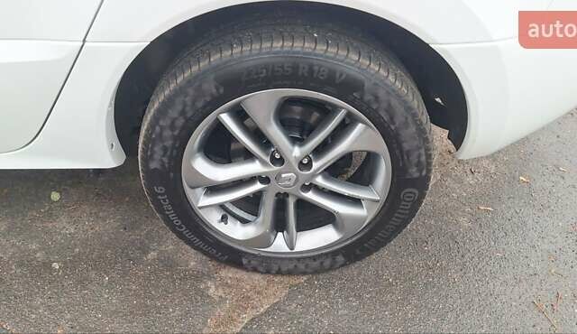 Белый Рено Колеос, объемом двигателя 2 л и пробегом 182 тыс. км за 13300 $, фото 47 на Automoto.ua