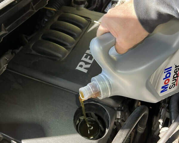 Белый Рено Колеос, объемом двигателя 2 л и пробегом 268 тыс. км за 6606 $, фото 6 на Automoto.ua