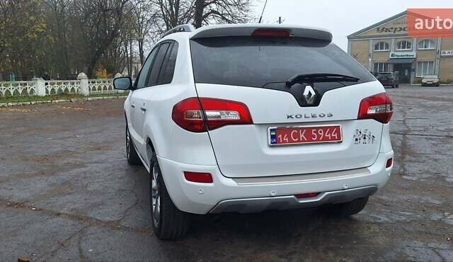 Белый Рено Колеос, объемом двигателя 2 л и пробегом 182 тыс. км за 13300 $, фото 43 на Automoto.ua