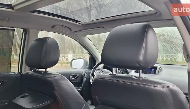 Белый Рено Колеос, объемом двигателя 2 л и пробегом 182 тыс. км за 13300 $, фото 90 на Automoto.ua