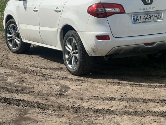 Белый Рено Колеос, объемом двигателя 2 л и пробегом 260 тыс. км за 11000 $, фото 3 на Automoto.ua