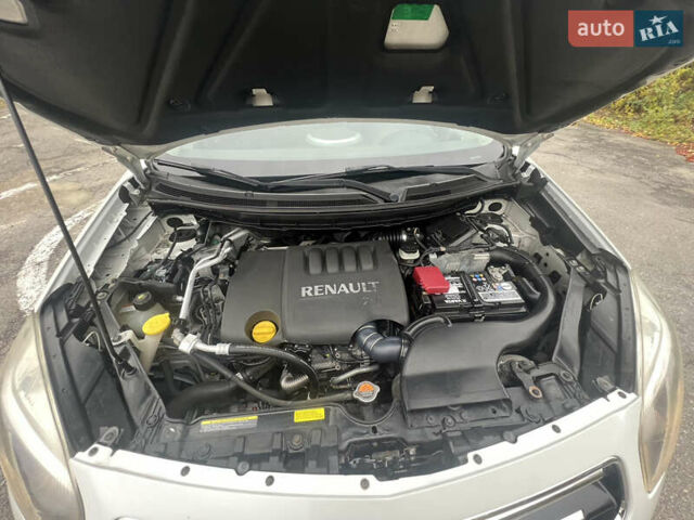 Рено Колеос 2013 в Конотопе на Automoto.ua Белый Рено Колеос, объемом двигателя 2 л и пробегом 254 тыс. км за 11700 $, фото 19 на Automoto.ua