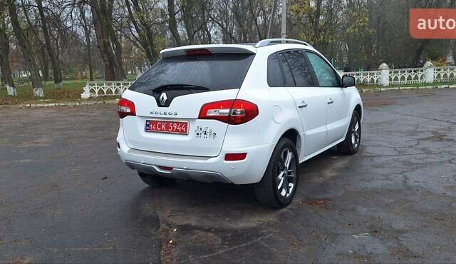 Белый Рено Колеос, объемом двигателя 2 л и пробегом 182 тыс. км за 13300 $, фото 102 на Automoto.ua