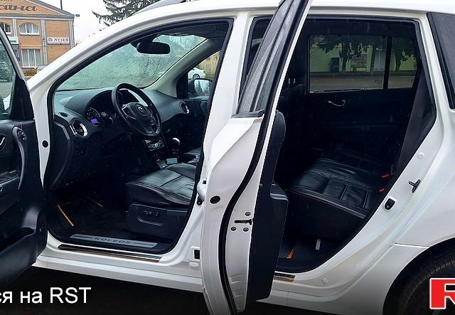 Белый Рено Колеос, объемом двигателя 2 л и пробегом 182 тыс. км за 13300 $, фото 8 на Automoto.ua