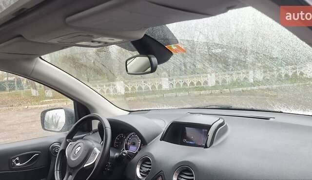 Белый Рено Колеос, объемом двигателя 2 л и пробегом 182 тыс. км за 13300 $, фото 68 на Automoto.ua