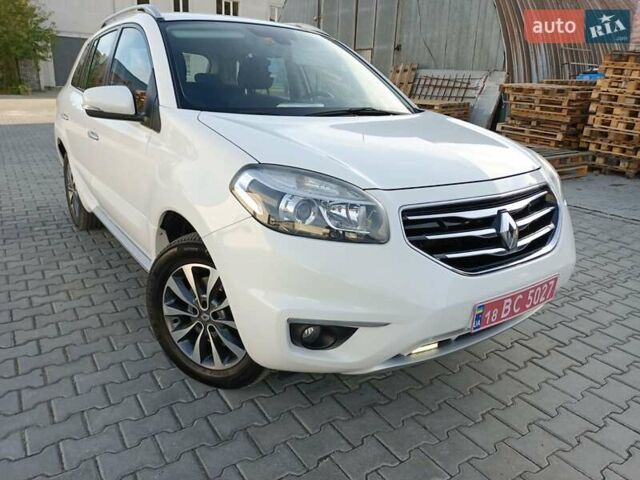 Білий Рено Колеос, об'ємом двигуна 2 л та пробігом 187 тис. км за 11899 $, фото 2 на Automoto.ua