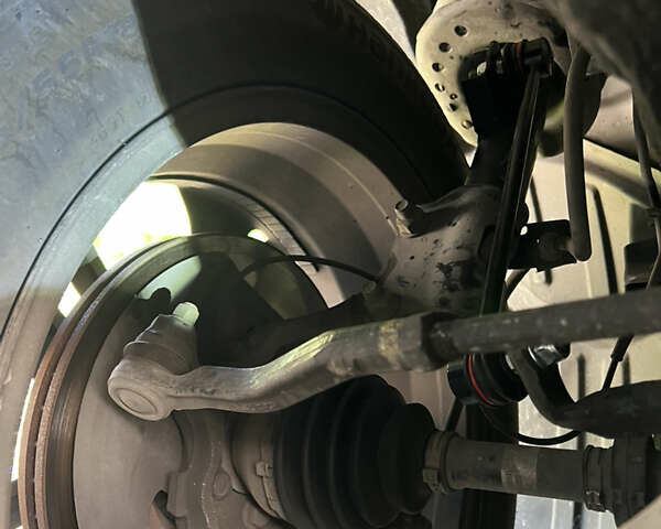 Белый Рено Колеос, объемом двигателя 2 л и пробегом 268 тыс. км за 6606 $, фото 10 на Automoto.ua