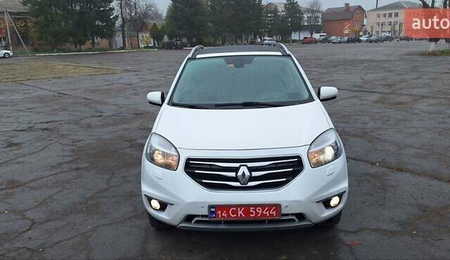 Белый Рено Колеос, объемом двигателя 2 л и пробегом 182 тыс. км за 13300 $, фото 94 на Automoto.ua