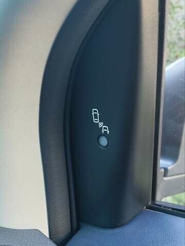 Рено Колеос 2014 в Киеве на Automoto.ua Белый Рено Колеос, объемом двигателя 2 л и пробегом 178 тыс. км за 13800 $, фото 21 на Automoto.ua