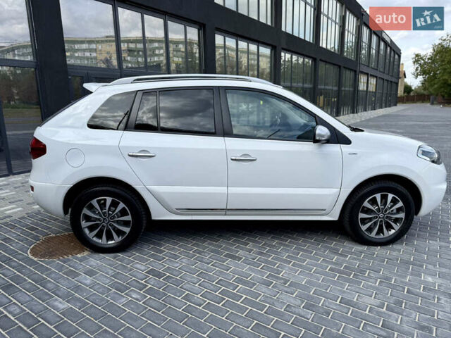 Белый Рено Колеос, объемом двигателя 2 л и пробегом 192 тыс. км за 15500 $, фото 13 на Automoto.ua