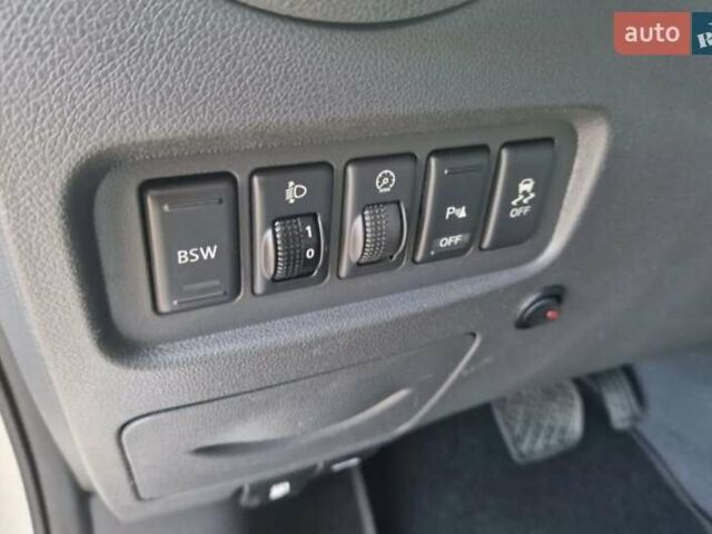 Рено Колеос 2014 в Киеве на Automoto.ua Белый Рено Колеос, объемом двигателя 2 л и пробегом 178 тыс. км за 13800 $, фото 14 на Automoto.ua