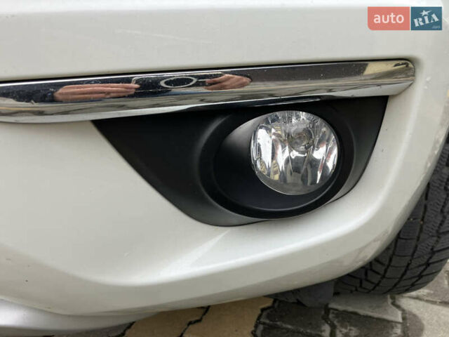 Білий Рено Колеос, об'ємом двигуна 2 л та пробігом 256 тис. км за 10900 $, фото 2 на Automoto.ua