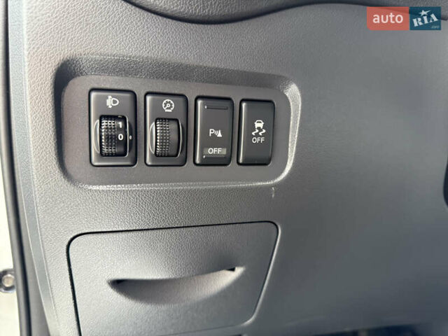 Белый Рено Колеос, объемом двигателя 2 л и пробегом 192 тыс. км за 15500 $, фото 27 на Automoto.ua