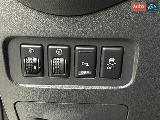 Белый Рено Колеос, объемом двигателя 2 л и пробегом 277 тыс. км за 12700 $, фото 9 на Automoto.ua