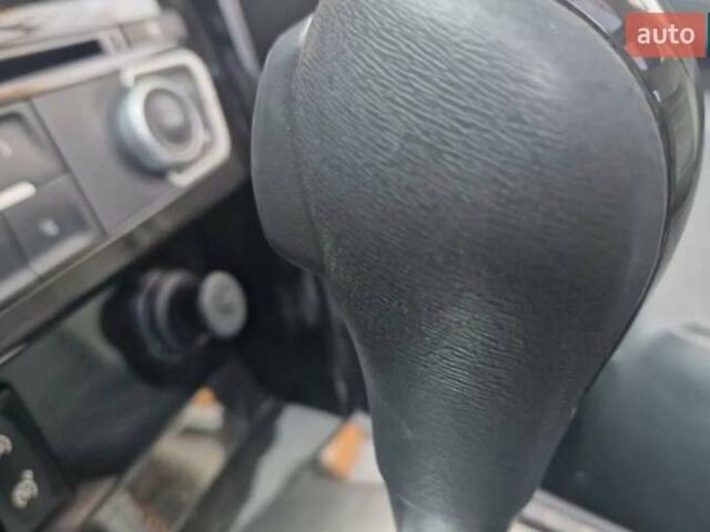 Рено Колеос 2014 в Киеве на Automoto.ua Белый Рено Колеос, объемом двигателя 2 л и пробегом 178 тыс. км за 13800 $, фото 16 на Automoto.ua