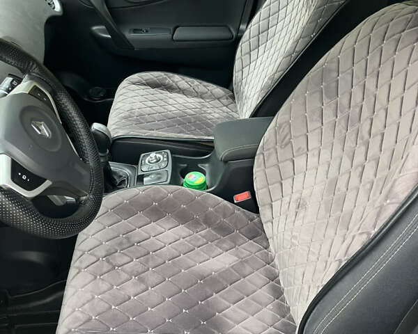 Білий Рено Колеос, об'ємом двигуна 2 л та пробігом 256 тис. км за 10900 $, фото 37 на Automoto.ua