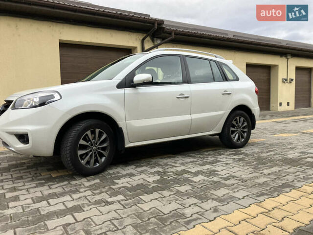 Білий Рено Колеос, об'ємом двигуна 2 л та пробігом 256 тис. км за 10900 $, фото 5 на Automoto.ua