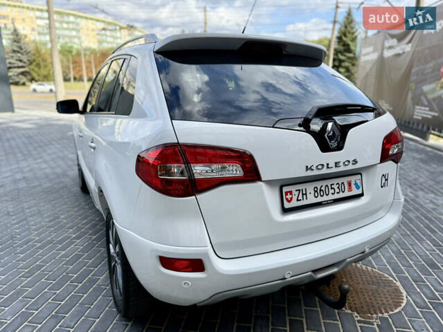 Белый Рено Колеос, объемом двигателя 2 л и пробегом 192 тыс. км за 15500 $, фото 7 на Automoto.ua