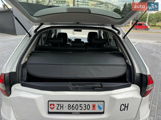Белый Рено Колеос, объемом двигателя 2 л и пробегом 192 тыс. км за 15500 $, фото 38 на Automoto.ua