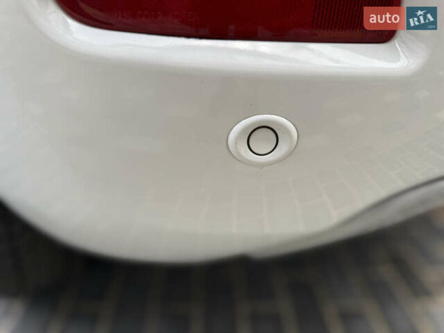 Белый Рено Колеос, объемом двигателя 2 л и пробегом 192 тыс. км за 15500 $, фото 37 на Automoto.ua