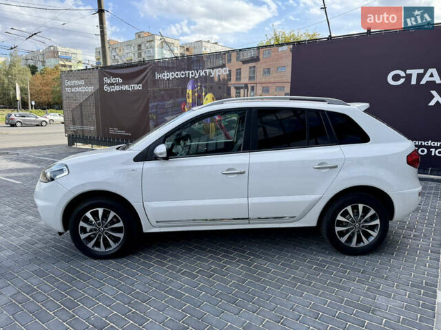 Белый Рено Колеос, объемом двигателя 2 л и пробегом 192 тыс. км за 15500 $, фото 4 на Automoto.ua