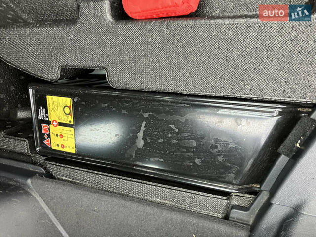 Білий Рено Колеос, об'ємом двигуна 2 л та пробігом 256 тис. км за 10900 $, фото 27 на Automoto.ua