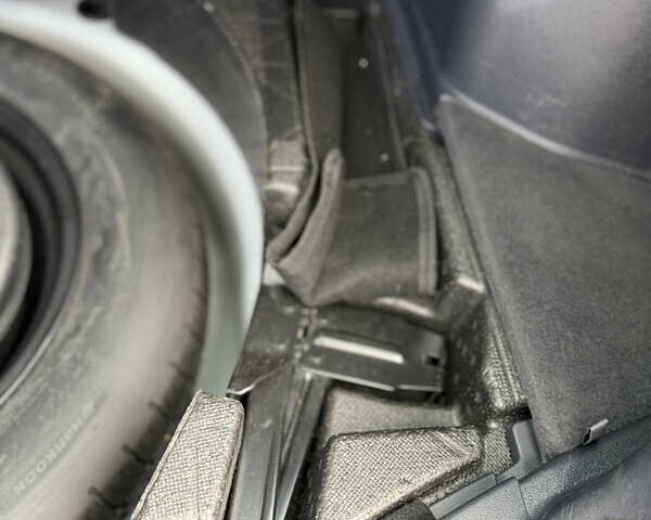 Белый Рено Колеос, объемом двигателя 2 л и пробегом 192 тыс. км за 15500 $, фото 42 на Automoto.ua