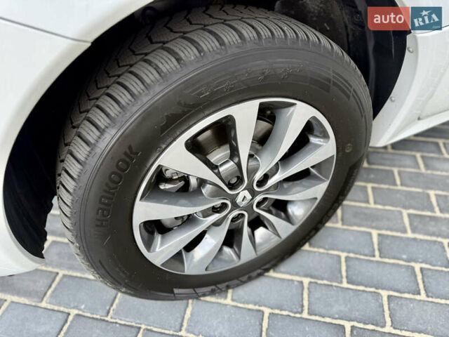 Белый Рено Колеос, объемом двигателя 2 л и пробегом 192 тыс. км за 15500 $, фото 20 на Automoto.ua