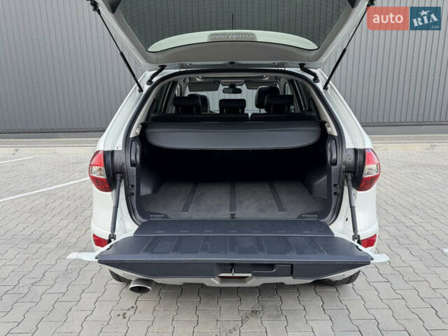 Рено Колеос 2015 в Дубно на Automoto.ua Белый Рено Колеос, объемом двигателя 2 л и пробегом 219 тыс. км за 13699 $, фото 54 на Automoto.ua