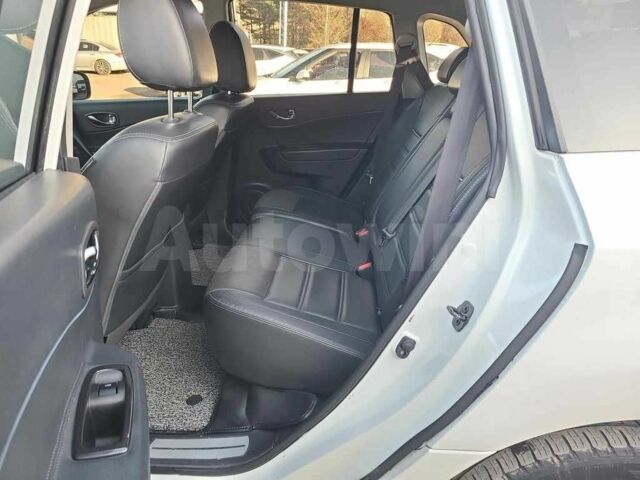 Рено Колеос 2015 в Киеве на Automoto.ua Белый Рено Колеос, объемом двигателя 2 л и пробегом 145 тыс. км за 6700 $, фото 15 на Automoto.ua