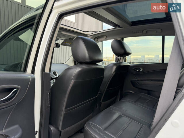 Рено Колеос 2015 в Дубно на Automoto.ua Белый Рено Колеос, объемом двигателя 2 л и пробегом 219 тыс. км за 13699 $, фото 48 на Automoto.ua