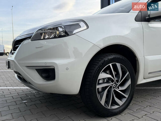 Рено Колеос 2015 в Дубно на Automoto.ua Белый Рено Колеос, объемом двигателя 2 л и пробегом 219 тыс. км за 13699 $, фото 71 на Automoto.ua