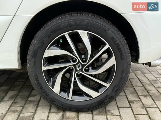 Белый Рено Колеос, объемом двигателя 2 л и пробегом 206 тыс. км за 15300 $, фото 40 на Automoto.ua