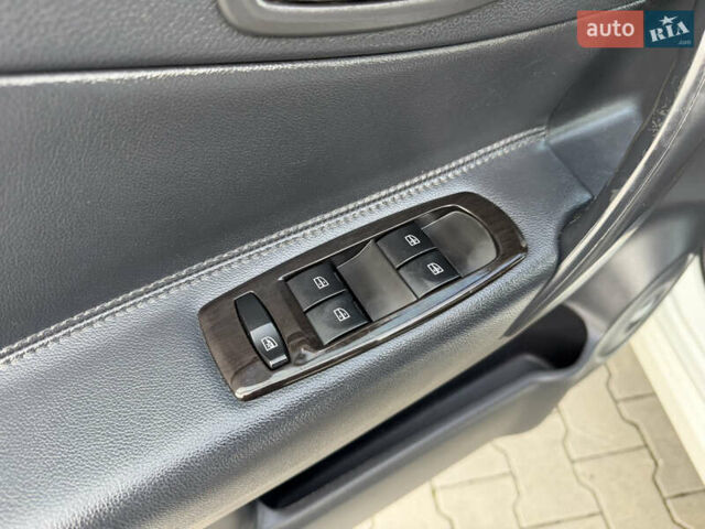 Рено Колеос 2015 в Дубно на Automoto.ua Белый Рено Колеос, объемом двигателя 2 л и пробегом 219 тыс. км за 13699 $, фото 23 на Automoto.ua