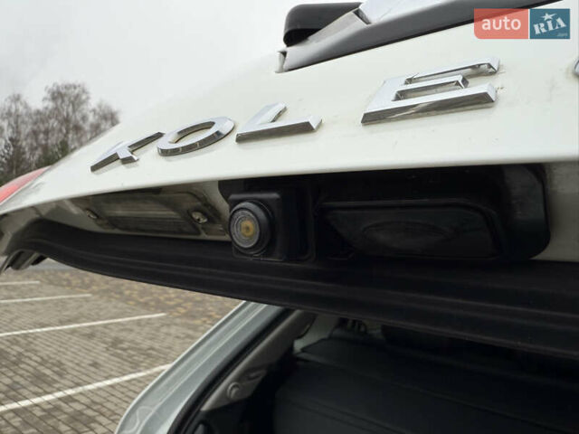 Белый Рено Колеос, объемом двигателя 2 л и пробегом 206 тыс. км за 15300 $, фото 23 на Automoto.ua