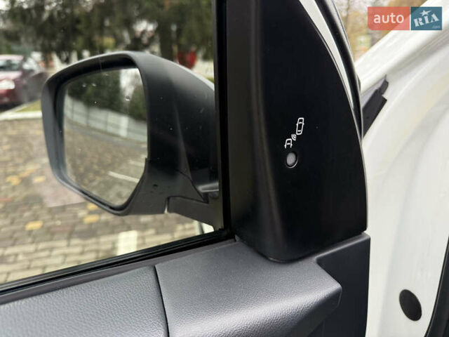 Белый Рено Колеос, объемом двигателя 2 л и пробегом 206 тыс. км за 15300 $, фото 35 на Automoto.ua