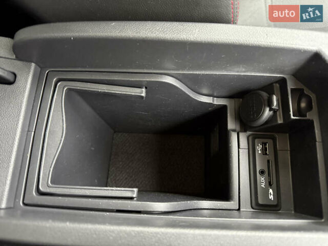 Белый Рено Колеос, объемом двигателя 2 л и пробегом 206 тыс. км за 15300 $, фото 31 на Automoto.ua