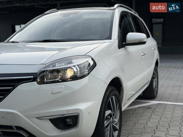 Рено Колеос 2015 в Дубно на Automoto.ua Белый Рено Колеос, объемом двигателя 2 л и пробегом 219 тыс. км за 13699 $, фото 72 на Automoto.ua